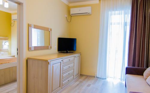 Полу Люкс, Hotel "Venera Resort" Витязево