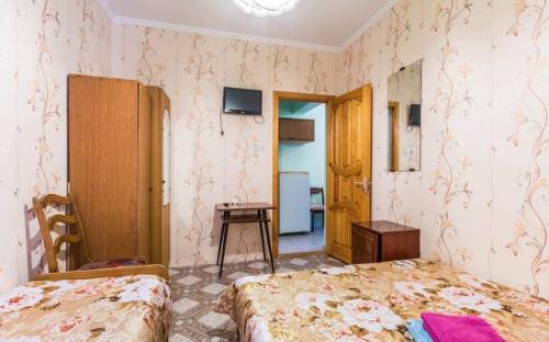 2х комнатный стандарт, на 5 человек, Гостевой дом "У Борисовны" Витязево