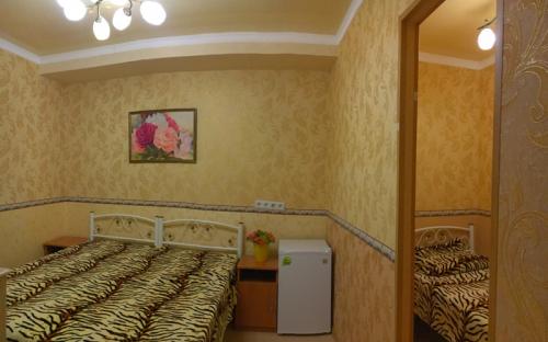 1-комнатный "эконом", Вилла "Арнис" Алушта