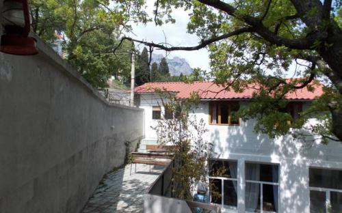 Гостевой дом "Буратино" Алупка