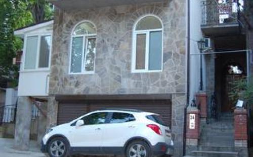 Двухкомнатная квартира на Садовой Ялта