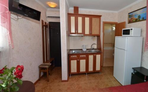 Номер 2-местный небольшой, Мини-гостиница "Лукоморье" Алупка