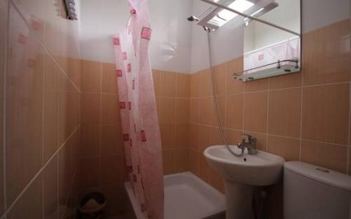2х-комнатный 5ти местн. со своей кухней и террасой, Гостевой дом "Парадиз" Архипо-Осиповка