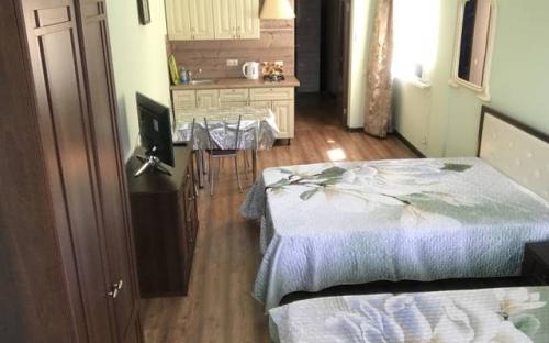 1 комнатная студия с кухней, 2 этаж, Гостевой дом "Вдохновение" Архипо-Осиповка