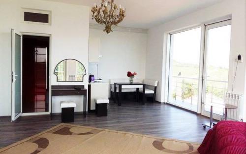 Vip студии, Гостевой дом "Villa Silver", Краснокаменка