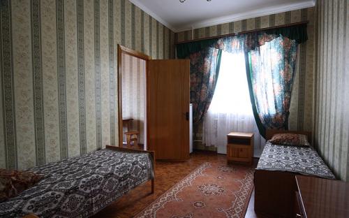 Двухкомнатный 4-5и местный Стандарт, Гостевой дом "Кубаночка" Анапа
