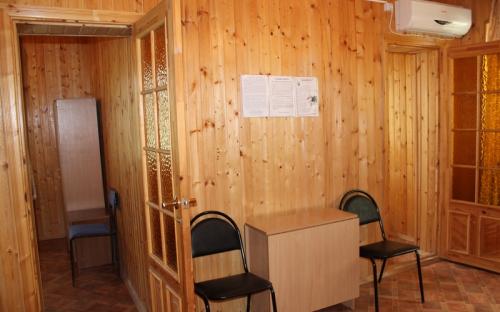 Двухкомнатные каменные домики, База отдыха "Тамань" Благовещенская