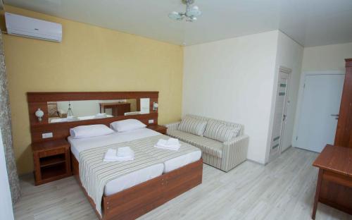 Комфорт, Hotel "Venera Resort" Витязево